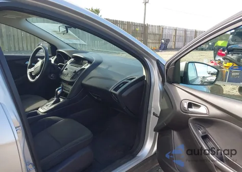 2015 Ford Focus Se z USA, uszkodzony, nr VIN 1FADP3K25FL315550